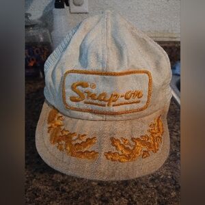 Vintage snap-on Snapback